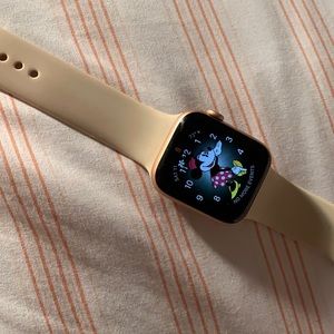 Apple Watch 44 mm pink series 4